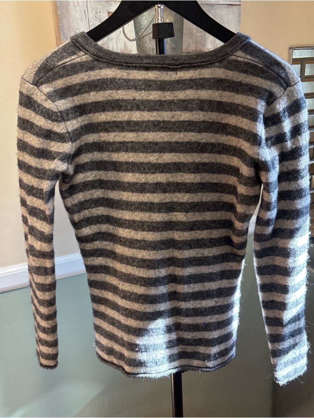 Bitten by Sarah Jessica Parker Striped V-Neck Sweater in Gray & Cream - Picture 5 of 6